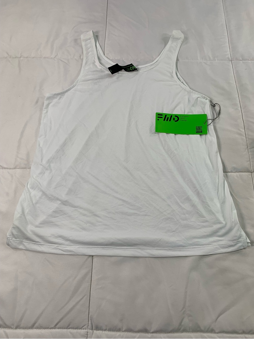 New FWD tank top size M